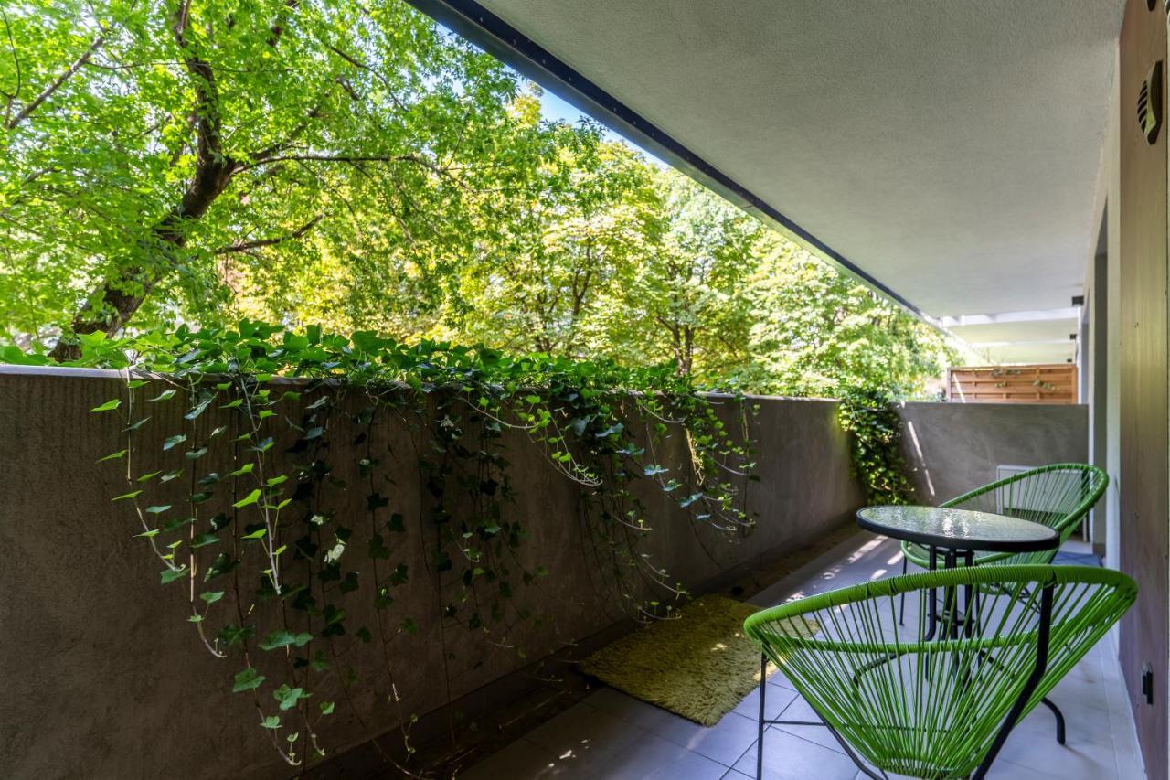First - Green Zoliborz Apartment 6 Warsaw Exterior photo